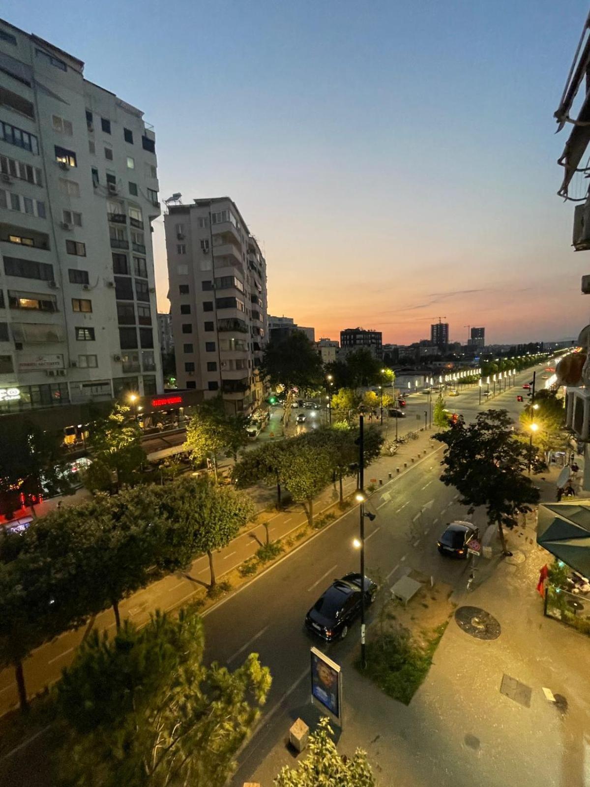 Skyline Studios Tirana Bagian luar foto